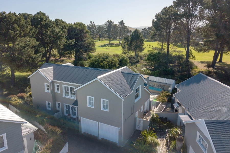 4 Bedroom Property for Sale in Goose Valley Western Cape